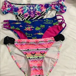 Women’s bathing suit bottoms